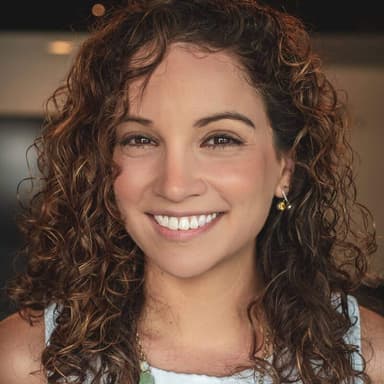 Adriana Morales